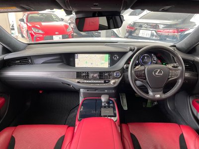 صورة 2 لـ 2018 Lexus LS
