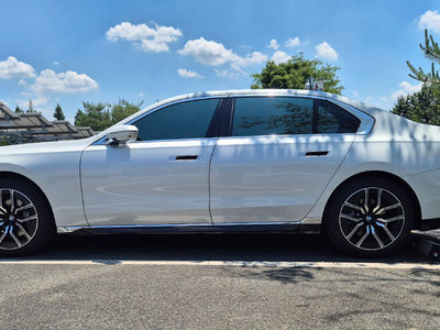 BMW 7 SERIES - 4