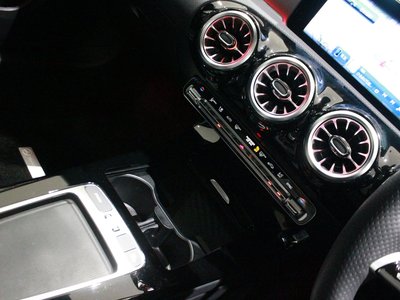 2025 Mercedes-BENZ A-CLASS 缩略图 17