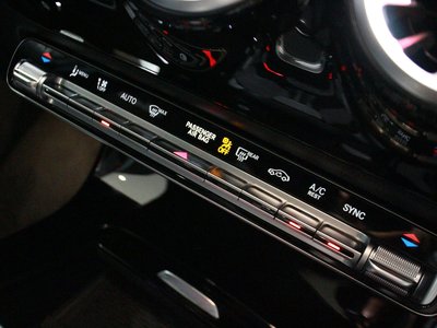 2025 Mercedes-BENZ A-CLASS 缩略图 25