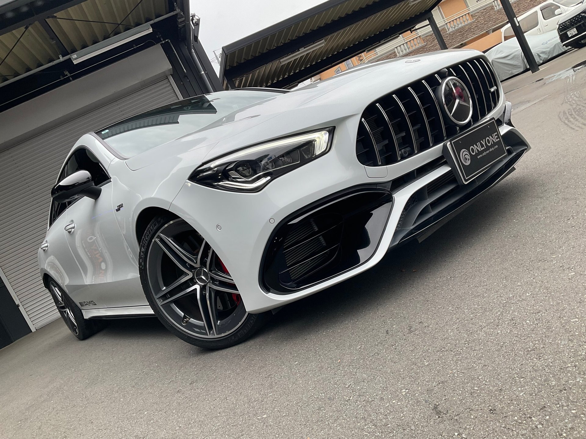 MERCEDES-BENZ CLA AMG - View 1