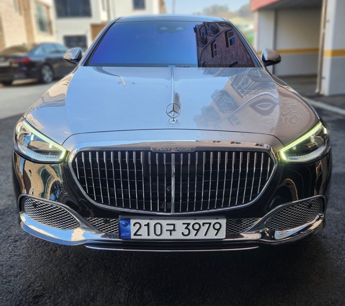 MERCEDES-BENZ S-CLASS - View 1