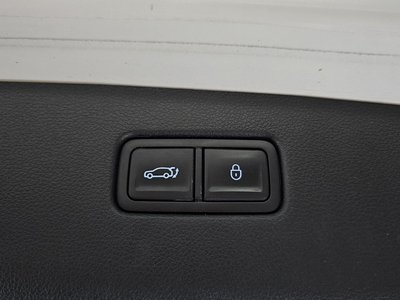 صورة مصغرة 30 لـ 2022 Genesis GV70