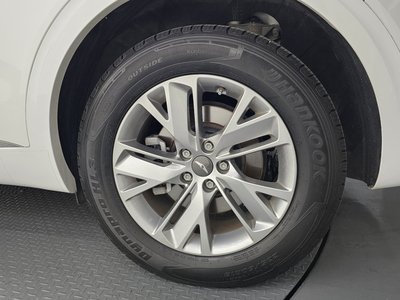 2022 Genesis GV70 photo 8