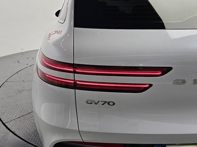 2022 Genesis GV70 photo 10