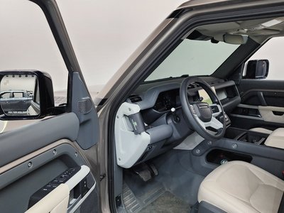 صورة مصغرة 13 لـ 2022 LAND Rover DEFENDER