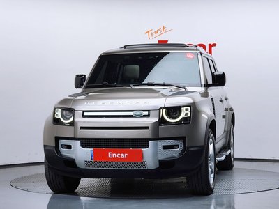 LAND ROVER DEFENDER - 2