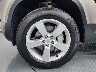 LAND ROVER DEFENDER - 6