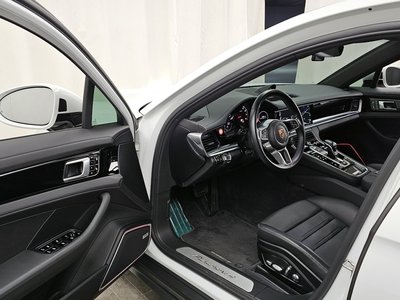 PORSCHE PANAMERA - 10