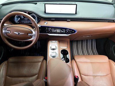 صورة 5 لـ 2022 Genesis GV70
