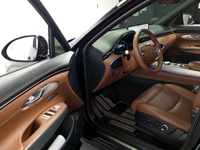 صورة 10 لـ 2022 Genesis GV70