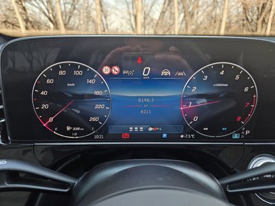 MERCEDES-BENZ E-CLASS - 4