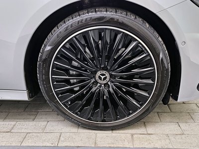 MERCEDES-BENZ E-CLASS - 6