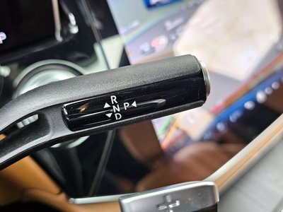 MERCEDES-BENZ E-CLASS - 9