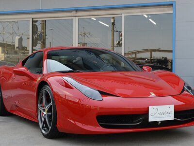 FERRARI 458 ITALIA
