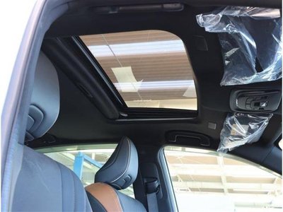 TOYOTA CROWN CROSSOVER - 8