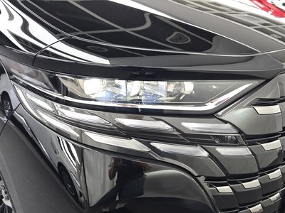 2025 Toyota ALPHARD — фото 9