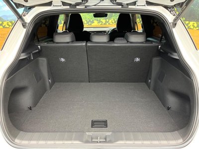2025 Lexus LBX 缩略图 39