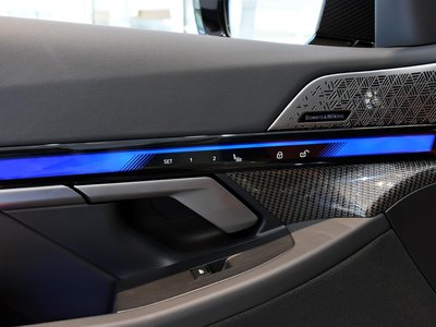 صورة مصغرة 27 لـ 2025 BMW M5