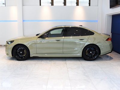 صورة مصغرة 59 لـ 2025 BMW M5