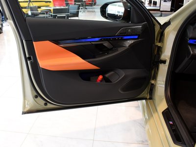 صورة مصغرة 26 لـ 2025 BMW M5