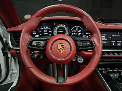 PORSCHE 911 - 4