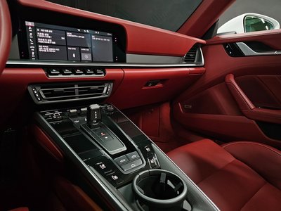 PORSCHE 911 - 8