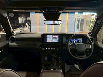 TOYOTA LAND CRUISER 250 - 7