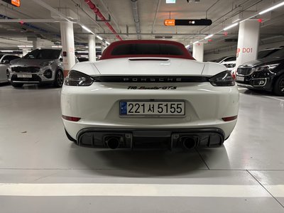 PORSCHE 718 BOXSTER - 2