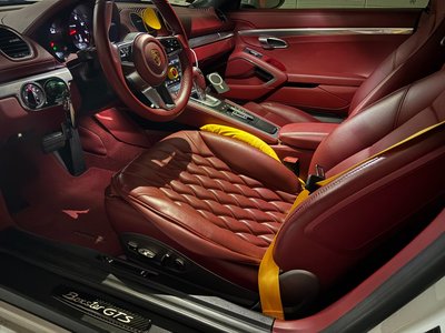 PORSCHE 718 BOXSTER - 8