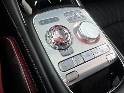 صورة 9 لـ 2022 Genesis G90 (RS4)