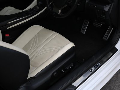 2017 Lexus RC F 缩略图 15