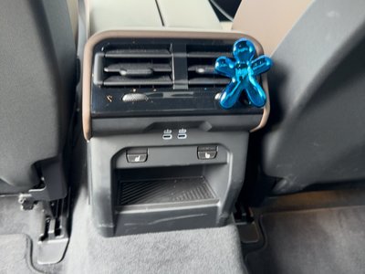 2026 BMW 5 SERIES 缩略图 12