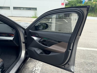 2026 BMW 5 SERIES 照片 4