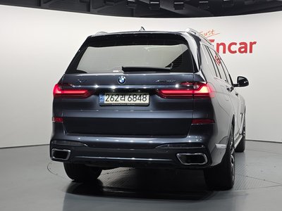 2021 BMW X7 照片 4