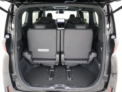 2023 Toyota VELLFIRE photo 9