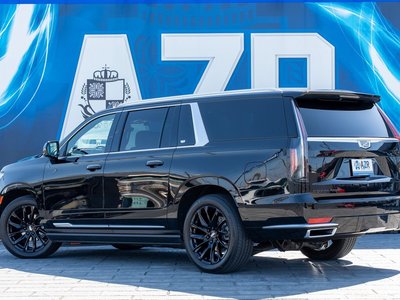 CADILLAC ESCALADE - 8