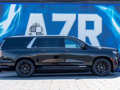 CADILLAC ESCALADE - 10