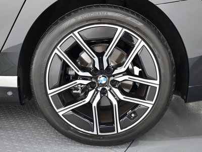 2024 BMW 7 SERIES photo 8