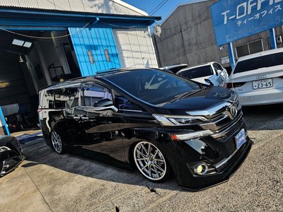 صورة 57 لـ 2017 Toyota VELLFIRE