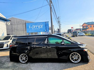 صورة 49 لـ 2017 Toyota VELLFIRE