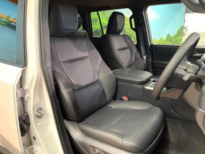 TOYOTA LAND CRUISER 250 - 10