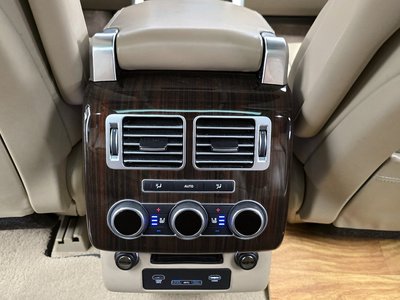 2017 LAND Rover RANGE ROVER — миниатюра 18