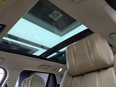 2017 LAND Rover RANGE ROVER — миниатюра 16