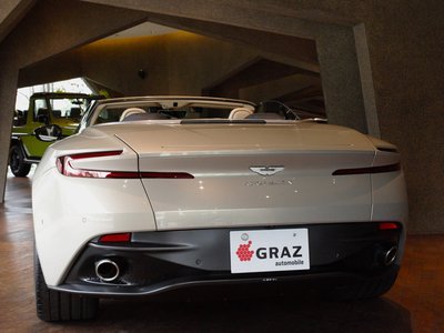 ASTON MARTIN DB11 VOLANTE - 7