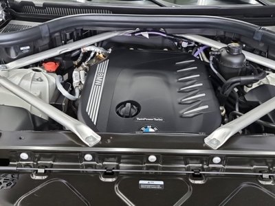 صورة 7 لـ 2022 BMW X6