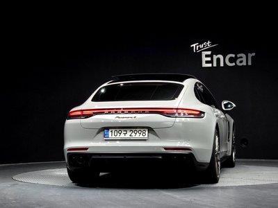 PORSCHE PANAMERA - 3