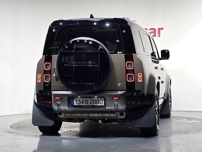 2023 LAND Rover DEFENDER — фото 4