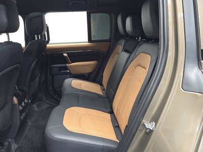 2023 LAND Rover DEFENDER thumbnail 17