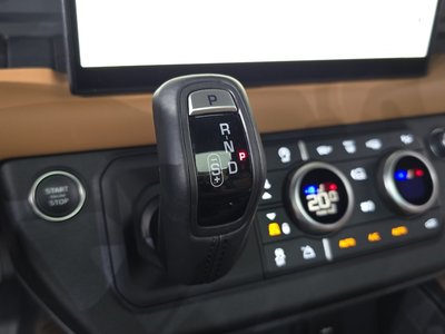 2023 LAND Rover DEFENDER thumbnail 12